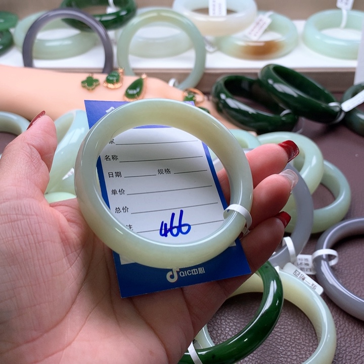 和田玉手镯58未镶嵌