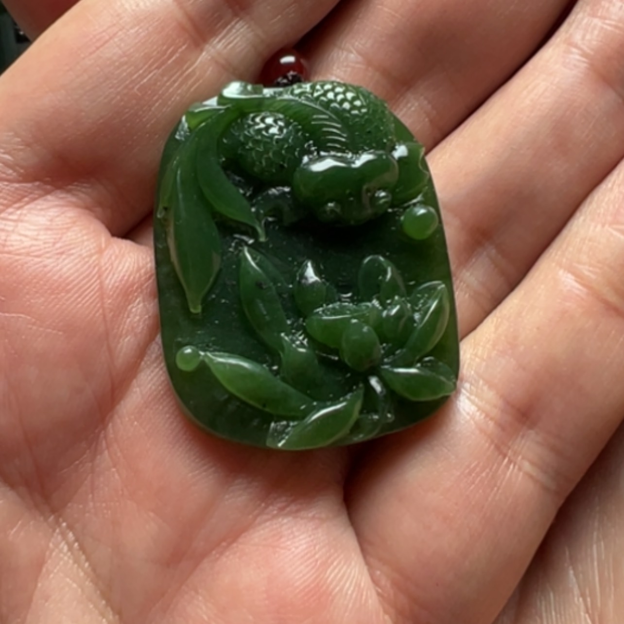 【闪购商品】颈饰未镶嵌和田玉（碧玉）