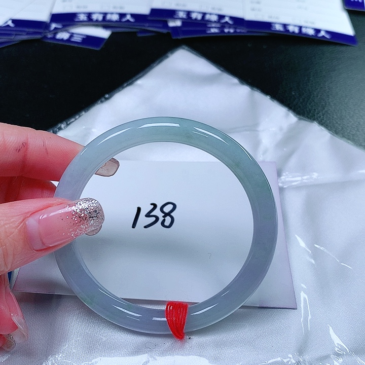 翡翠手镯（圆镯）未镶嵌