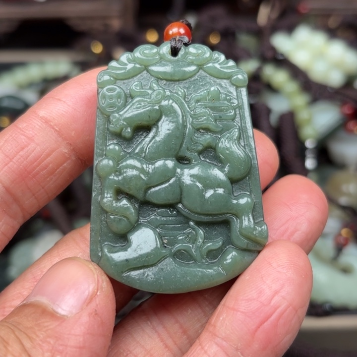 和田玉吊坠未镶嵌