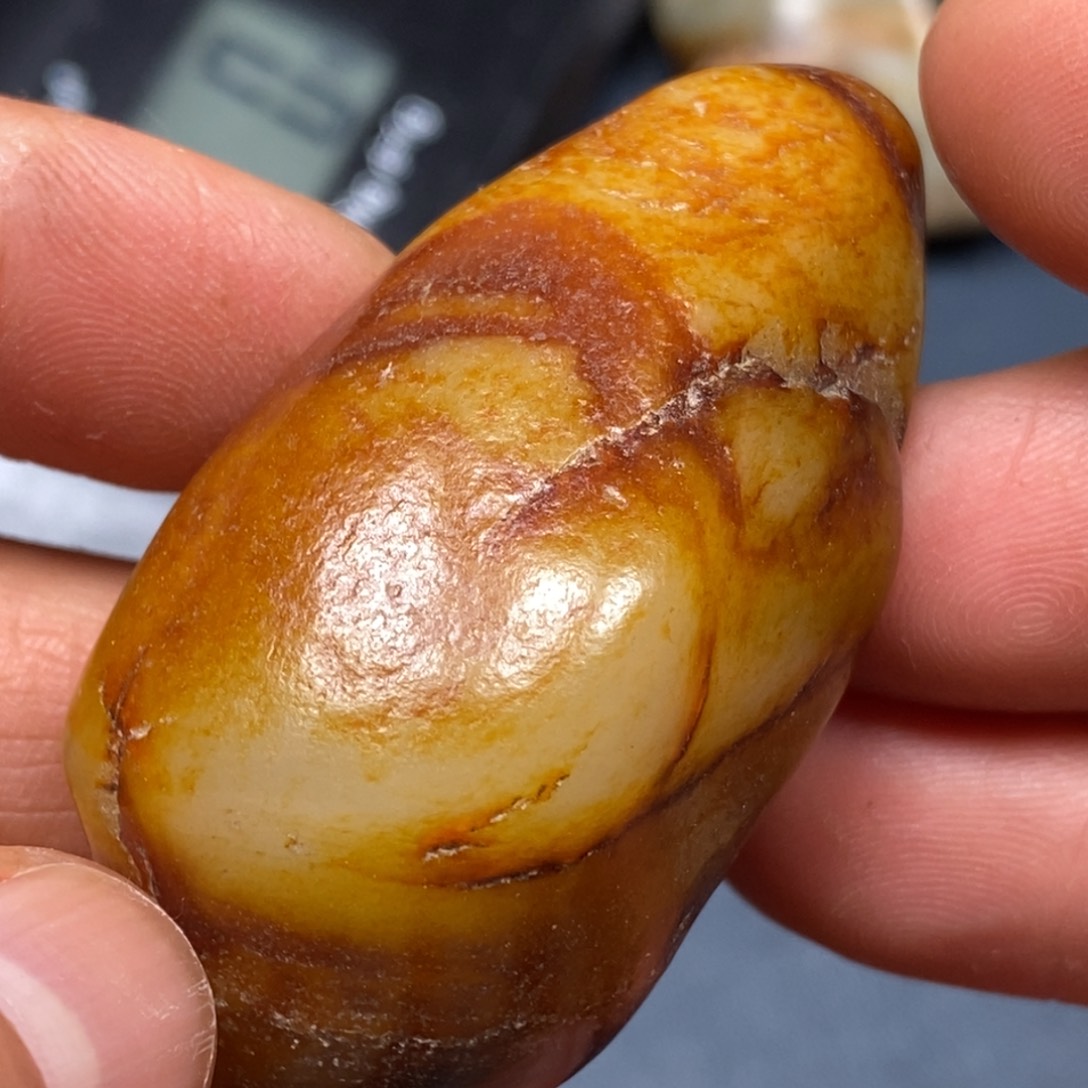 和田玉未镶嵌车挂