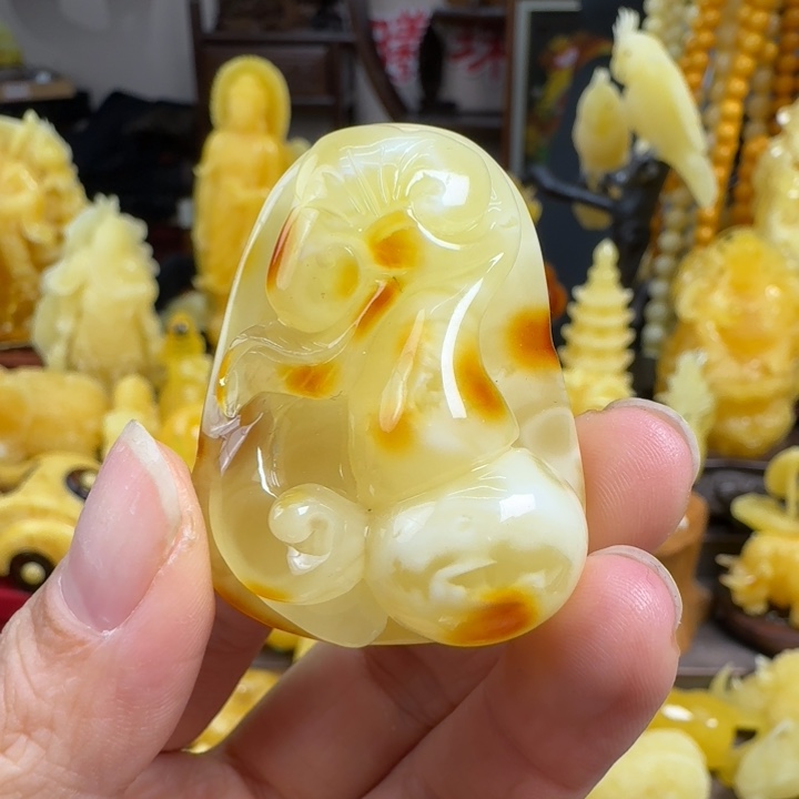 蜜蜡珠宝奇石未镶嵌