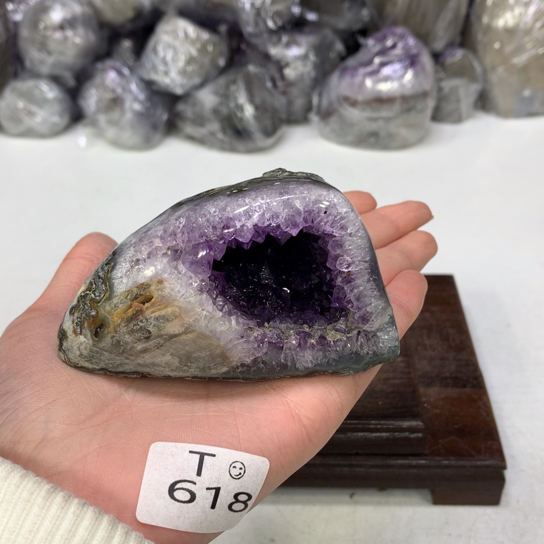 紫晶摆件未镶嵌水晶