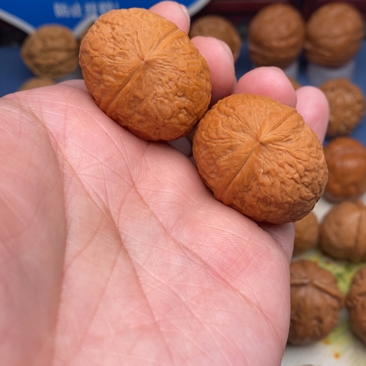 文玩核桃把件福瓜元宝