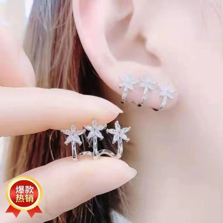 铜合金锆石耳饰 铜合金合成锆石耳饰.按主播说的补价格.防过敏