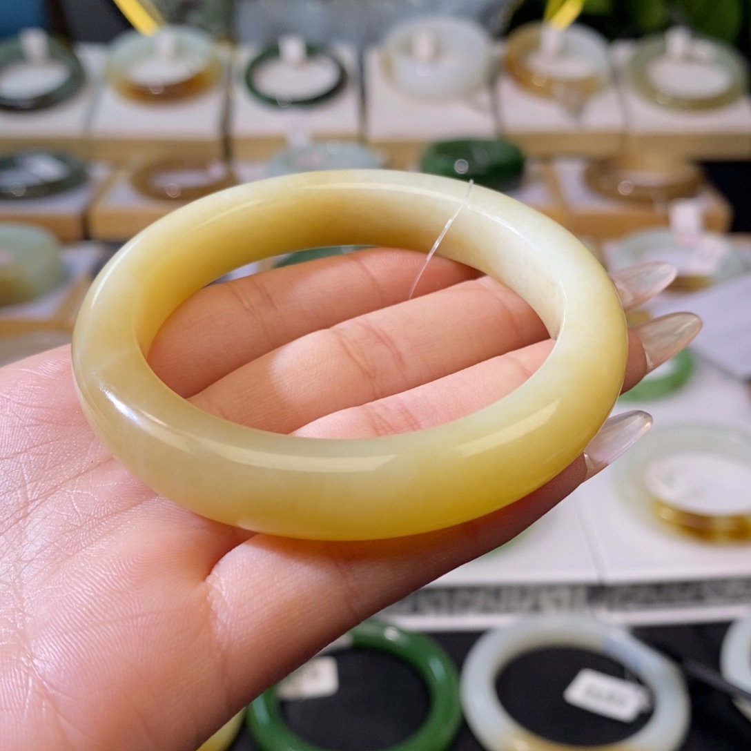 和田玉手镯未镶嵌5354