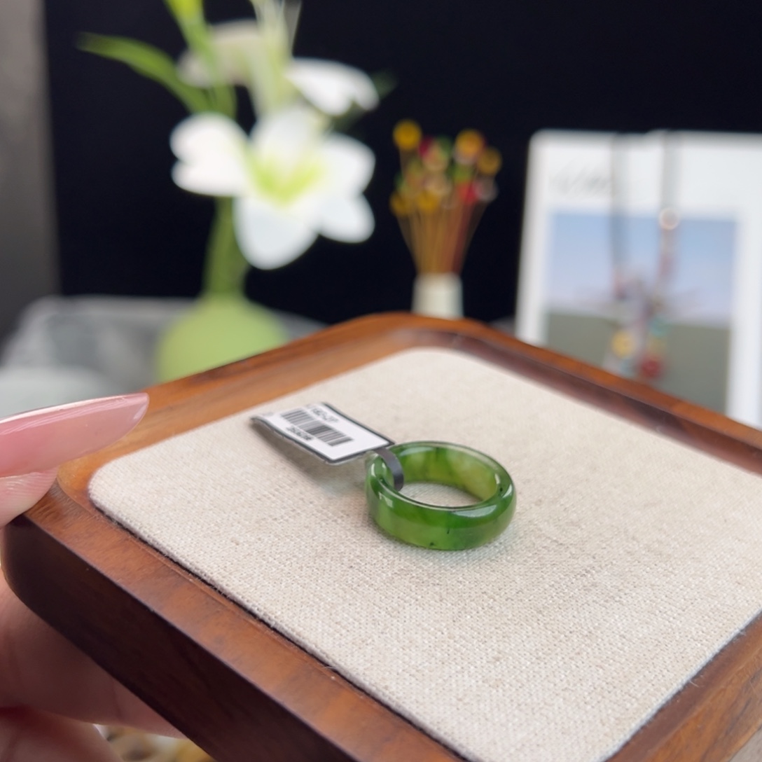 和田玉（糖玉）未镶嵌戒指N28碧玉圆条直径15.7不退换