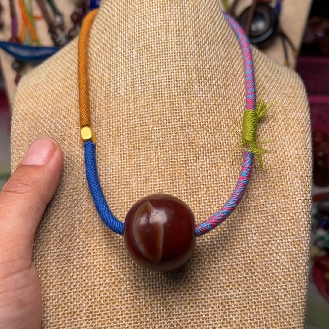 玛瑙/玉髓颈饰未镶嵌