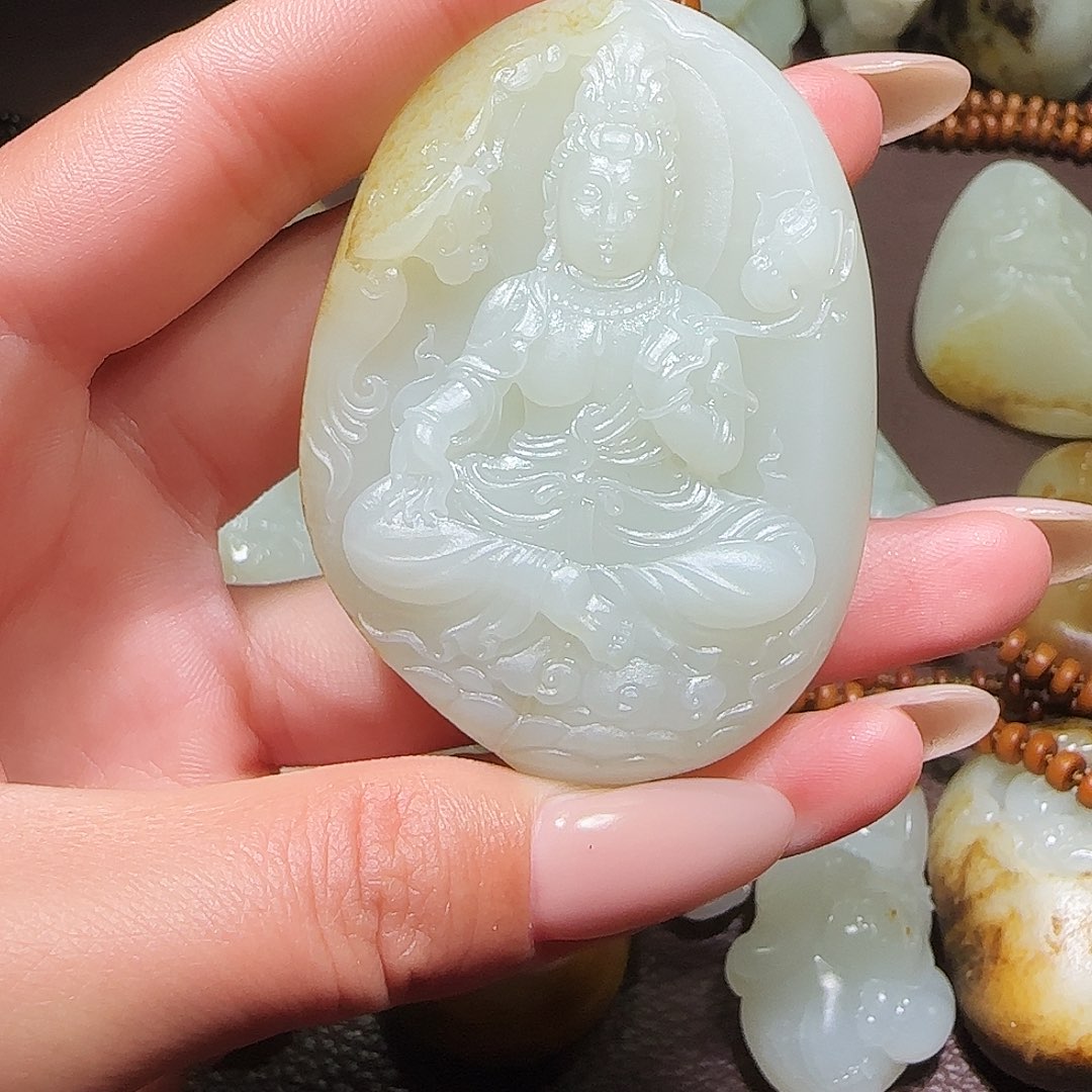 和田玉（糖玉）挂件未镶嵌