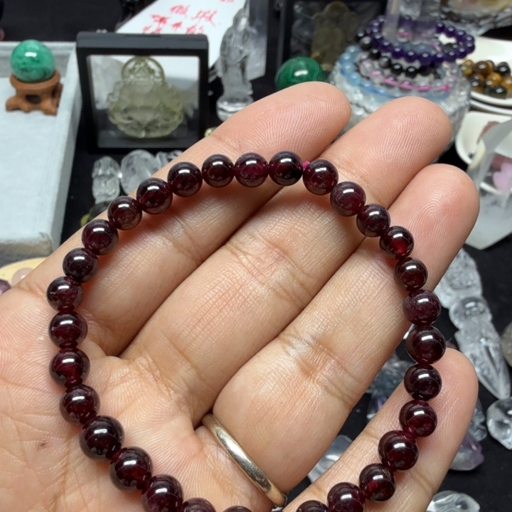 未镶嵌颈饰水晶水晶