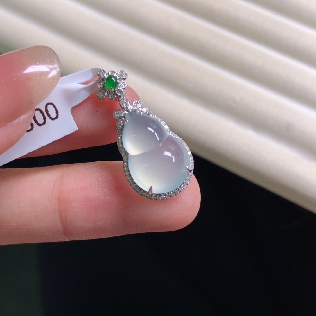 翡翠颈饰18K金镶嵌强推！