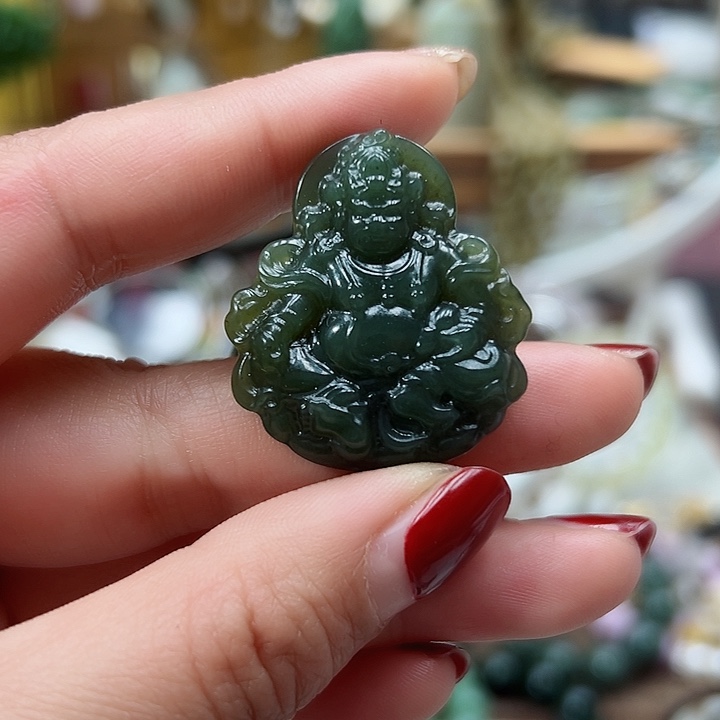 和田玉颈饰未镶嵌18
