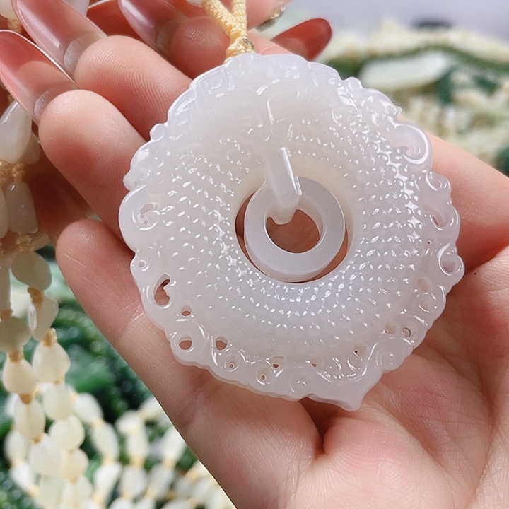 未镶嵌和田玉挂件