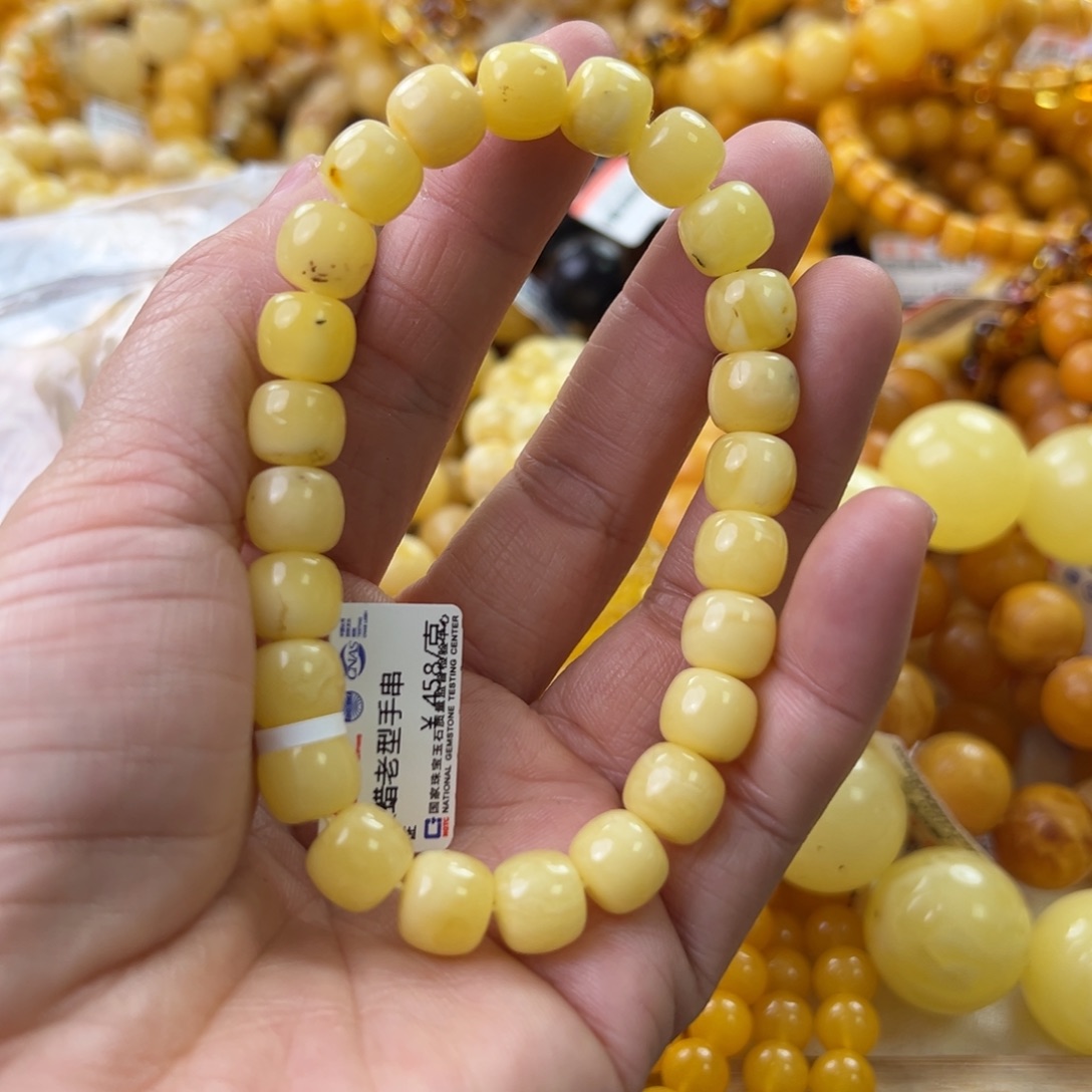 琥珀珠宝奇石未镶嵌