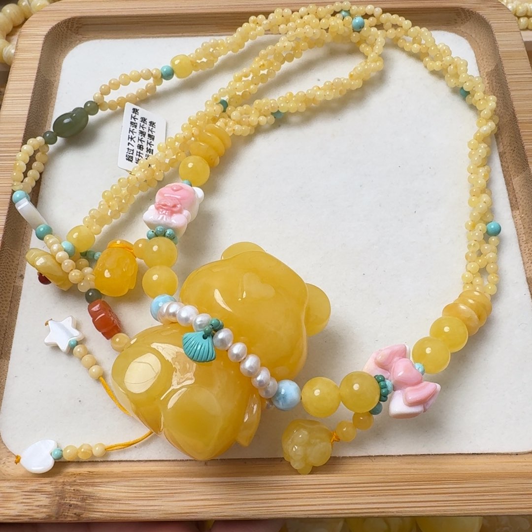 蜜蜡吊坠(赠链)未镶嵌