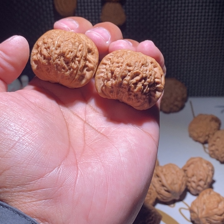 把件文玩核桃血麒麟