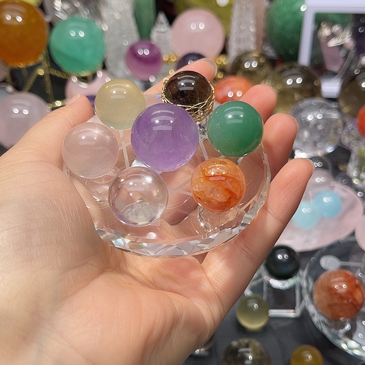 杨***欣水晶珠宝半成品未镶嵌