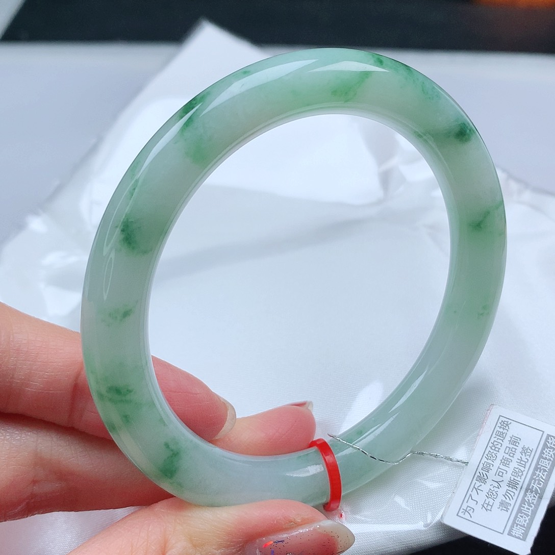 翡翠手镯未镶嵌58圆