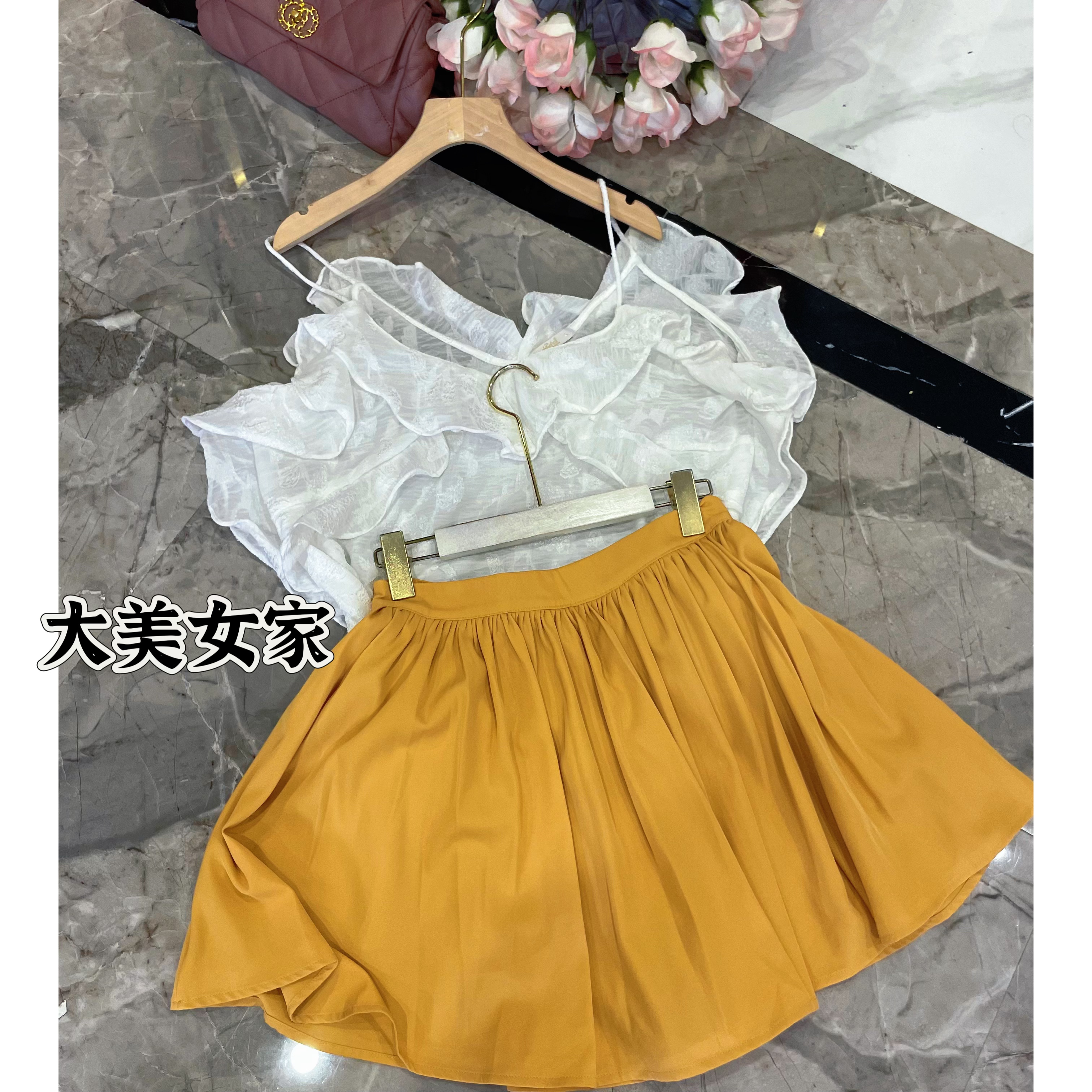 大美女家【柠檬风铃】女神花瓣上衣裙子套装