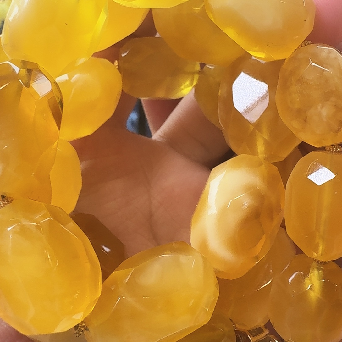 琥珀未镶嵌颈饰吊坠