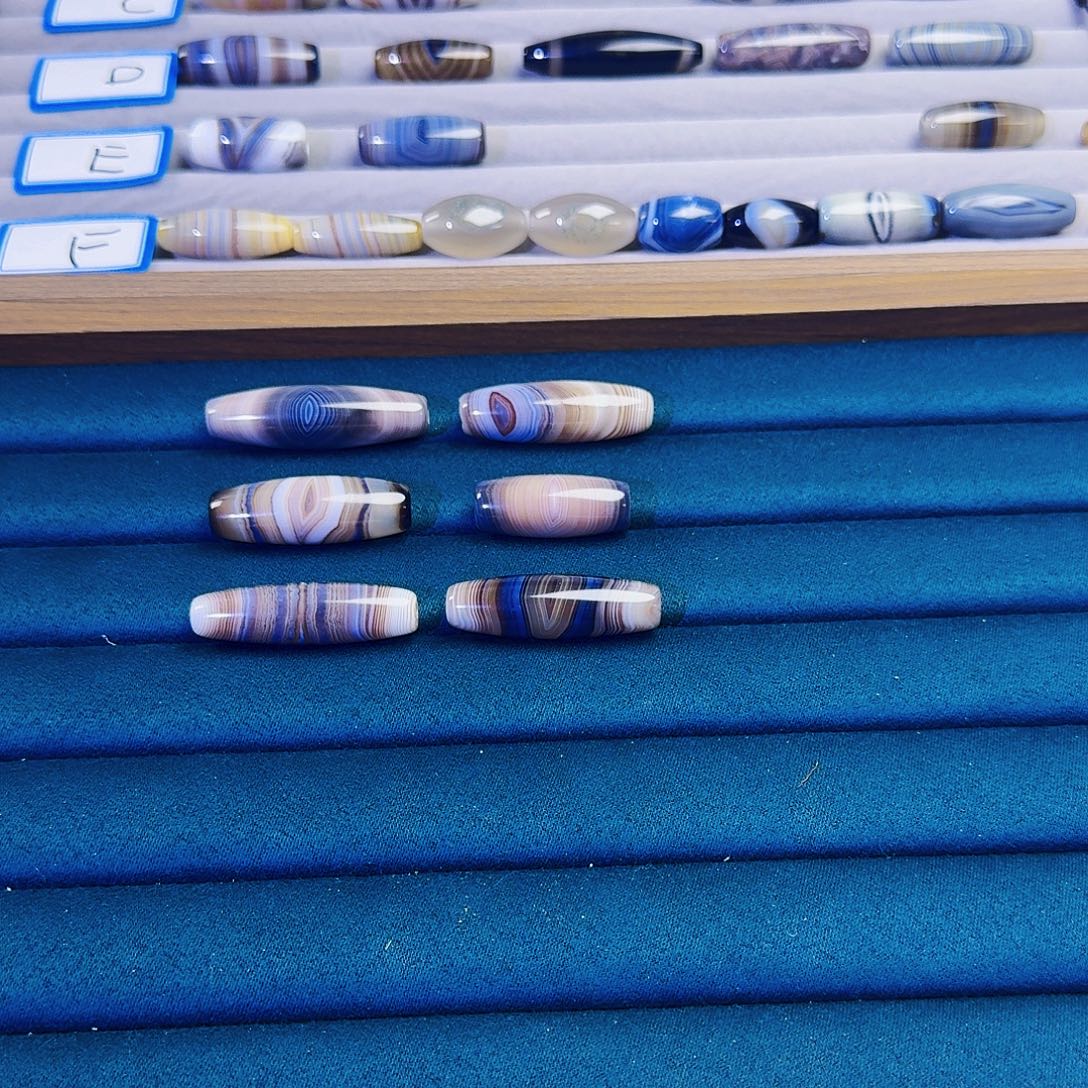 摸***后玛瑙/玉髓未镶嵌12345678