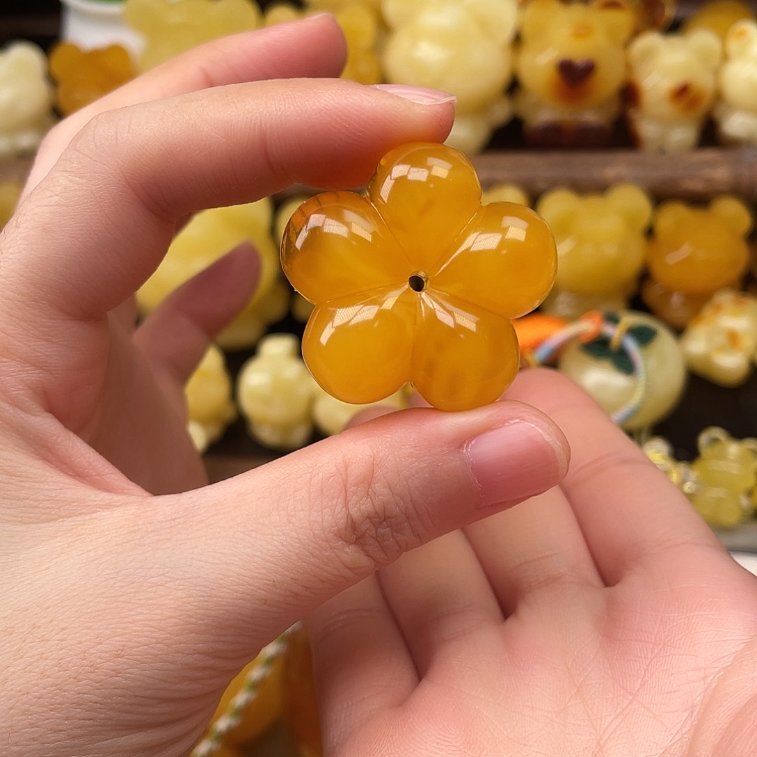 ****琥珀未镶嵌珠宝奇石