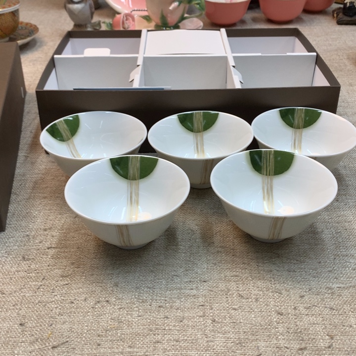 金瓷阁家的美丽瓷器