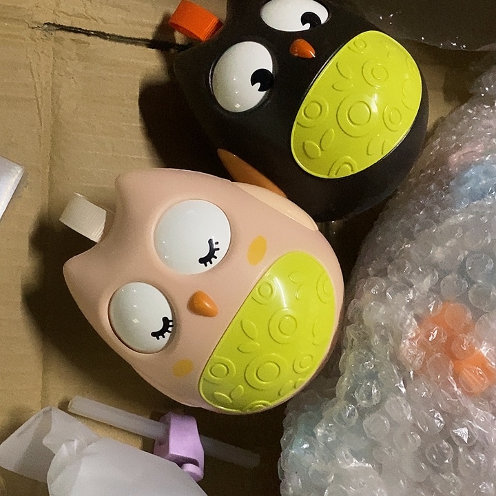猫头鹰外观的不倒颜色随机发