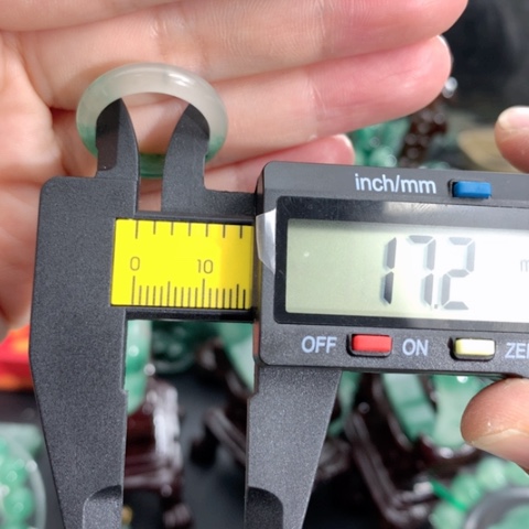 石英质玉颈饰未镶嵌17