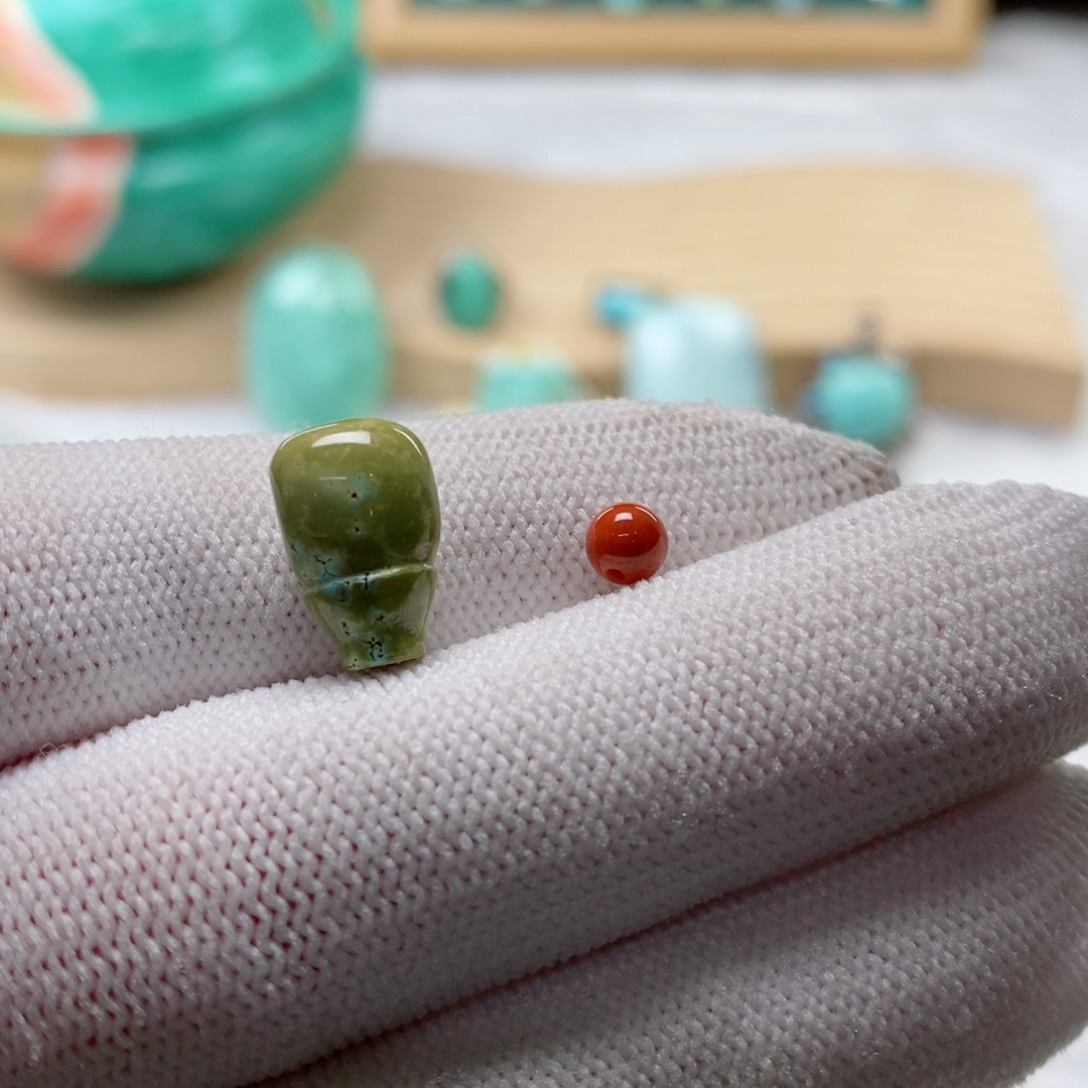 南红玛瑙颈饰未镶嵌