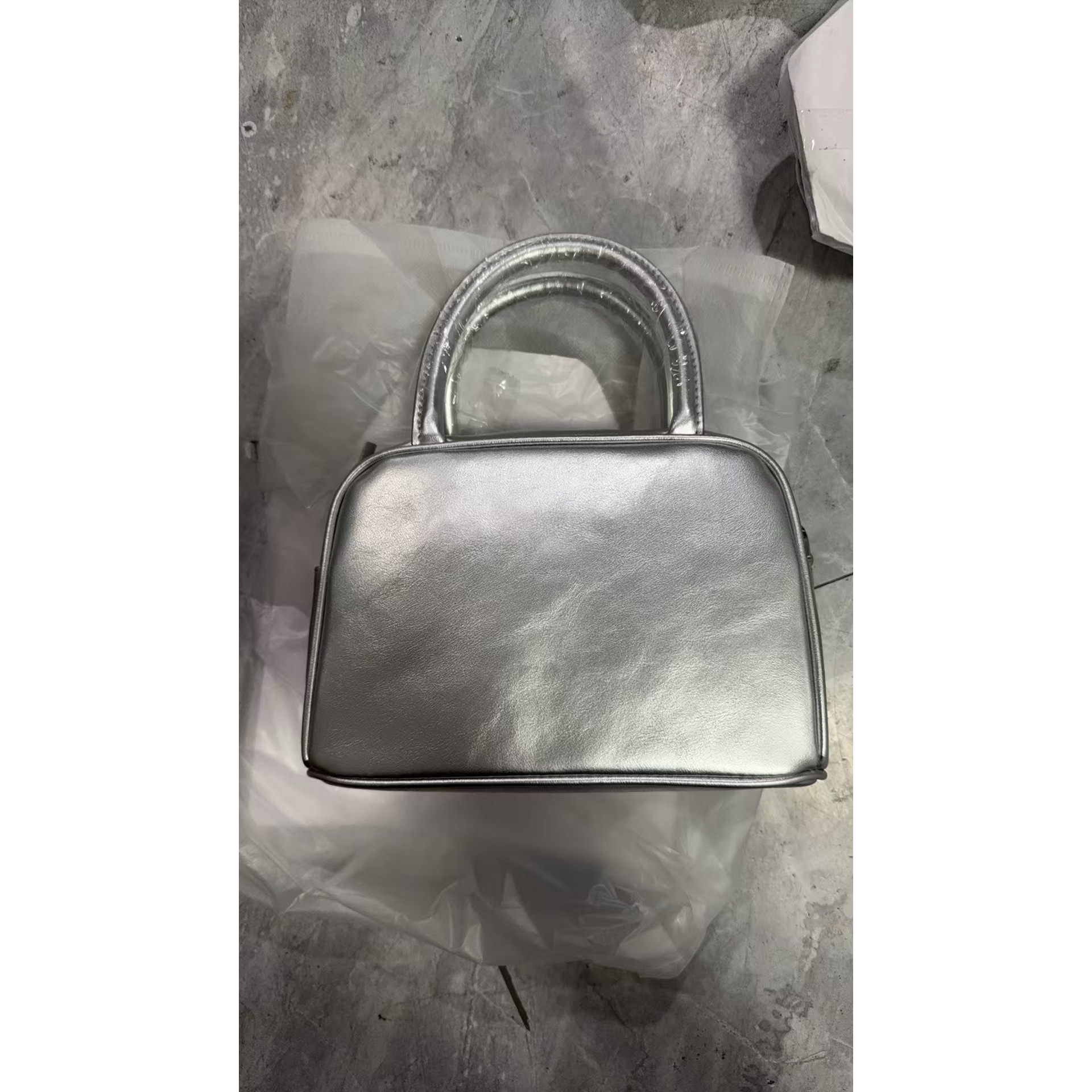 【点点福利】9080银色【清货有瑕】时尚轻奢百搭气质女包