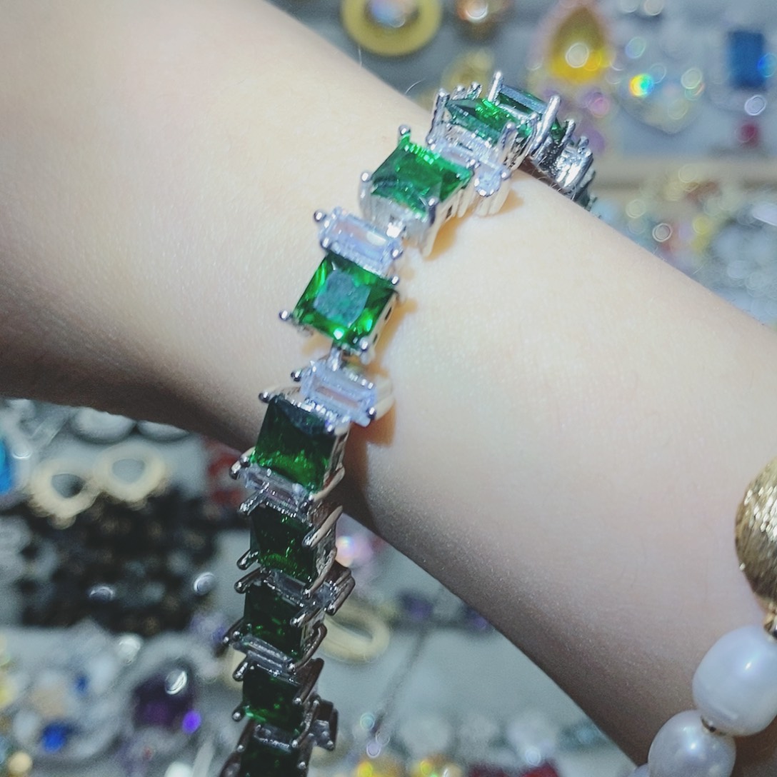 【闪购商品】托帕石耳饰银S925镶嵌