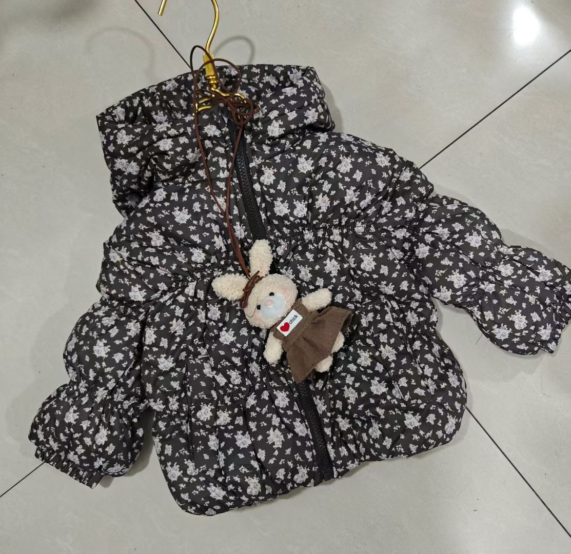 冬款加绒连帽女童洋气碎花时尚尺码90～130