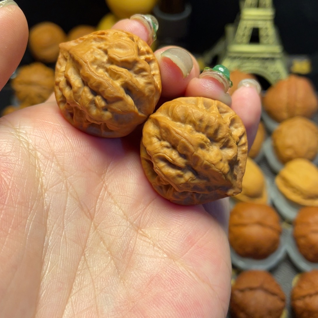 文玩核桃把件肉龙