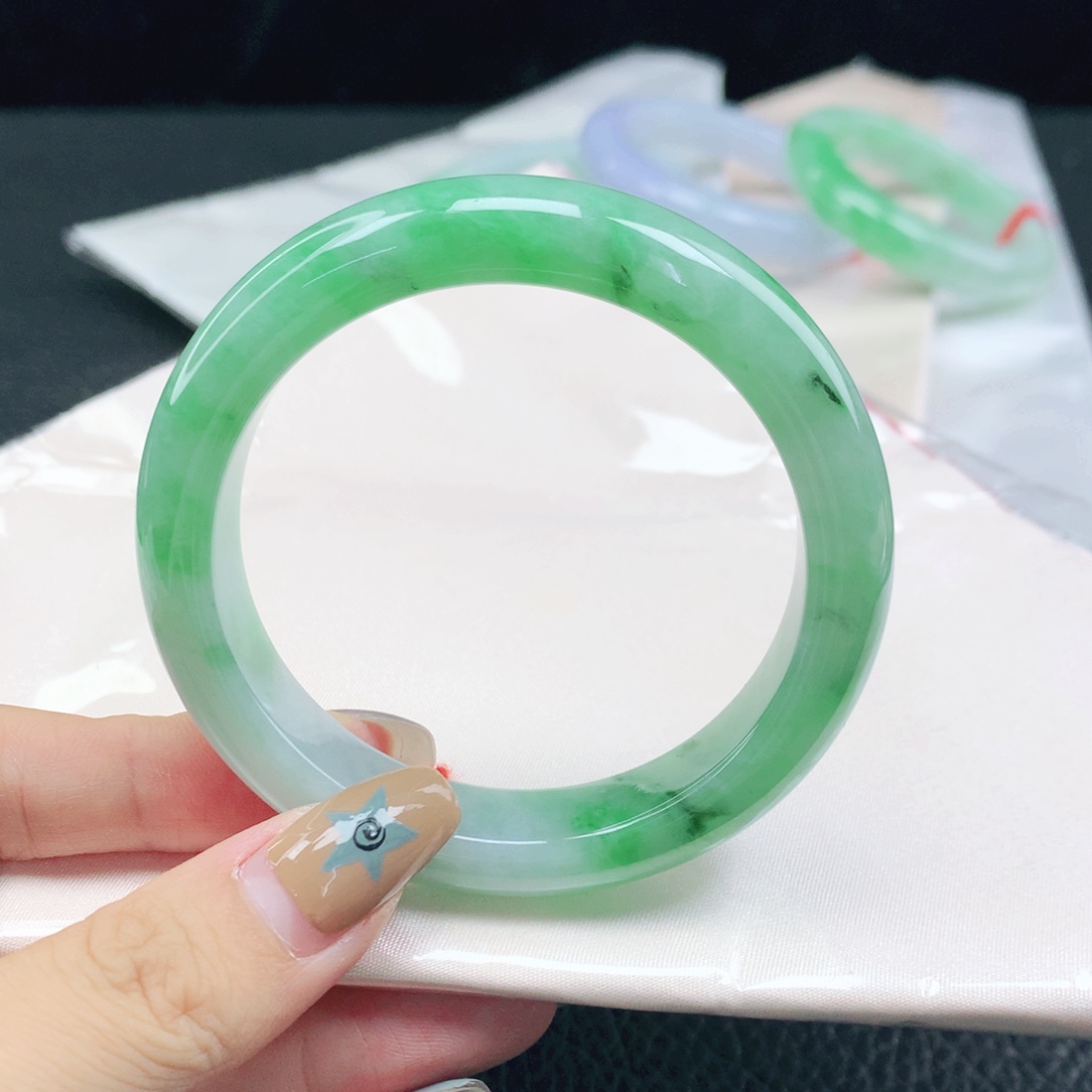 翡翠未镶嵌手镯缅甸56.0果阳绿飘花正圈