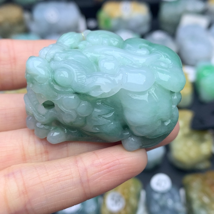 翡翠颈饰未镶嵌天然缅甸A货翡翠貔貅吊坠