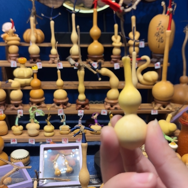 用***8大叶紫檀（黑酸枝木类）