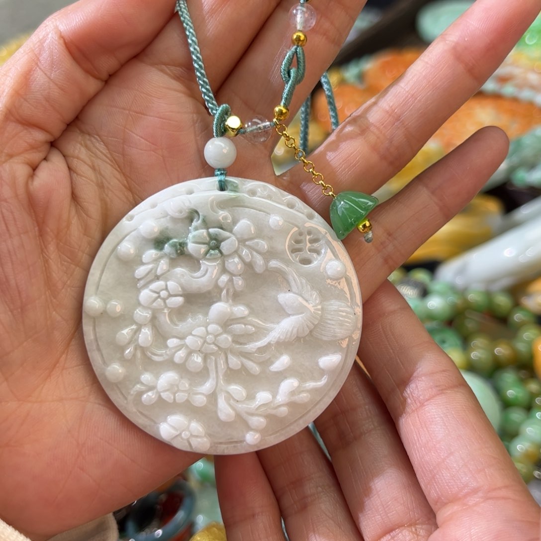 翡翠颈饰未镶嵌待编款