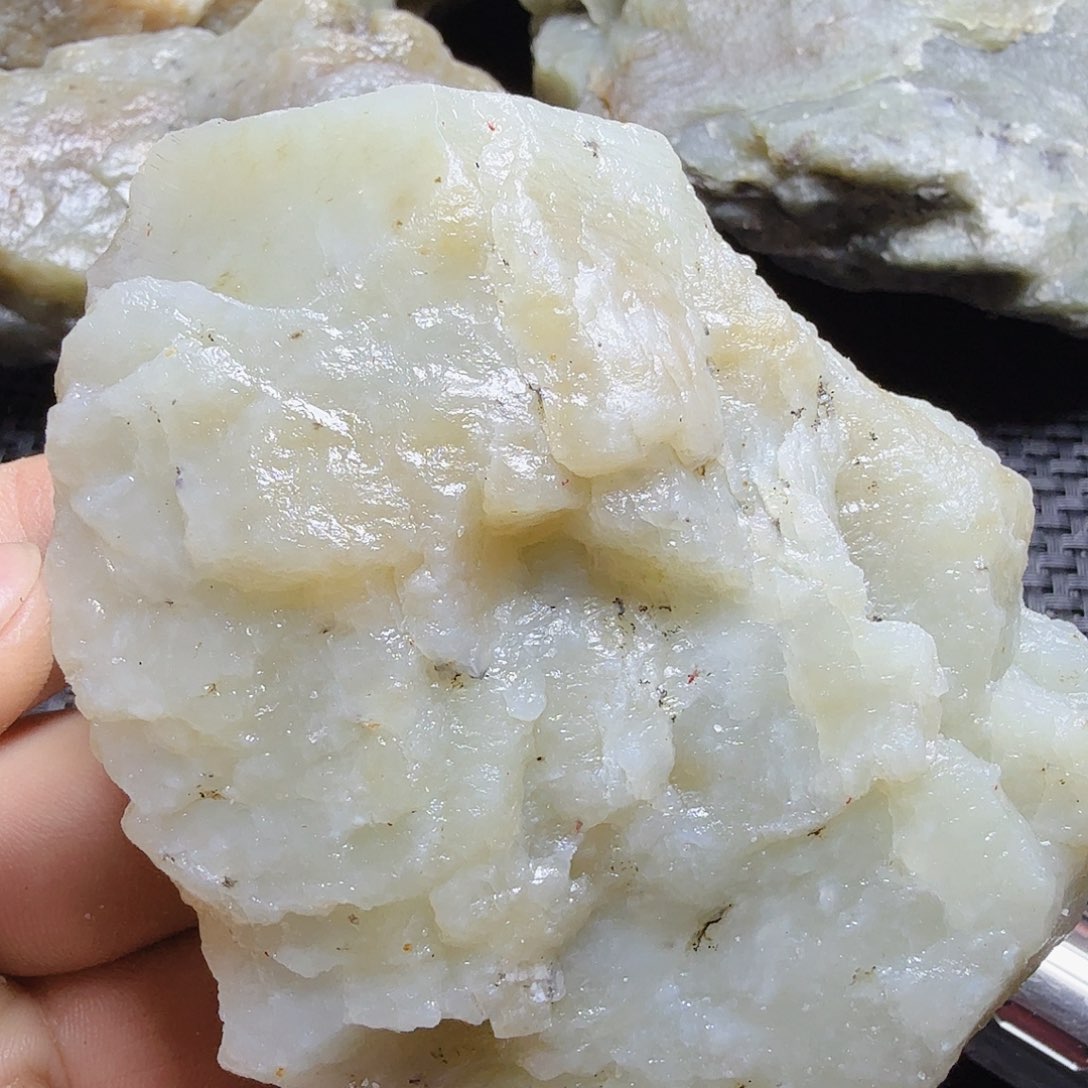 和田玉（糖玉）未镶嵌珠宝半成品
