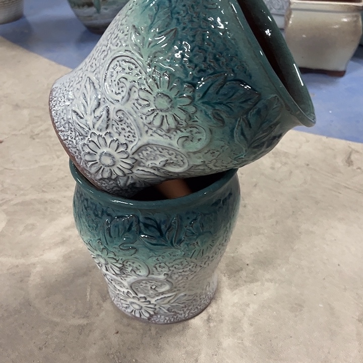 高度20厘米口18厘米