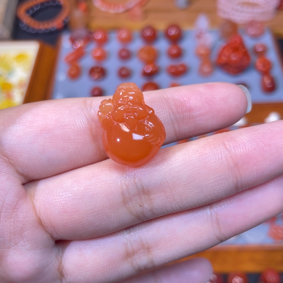 怎***。未镶嵌财神爷南红玛瑙