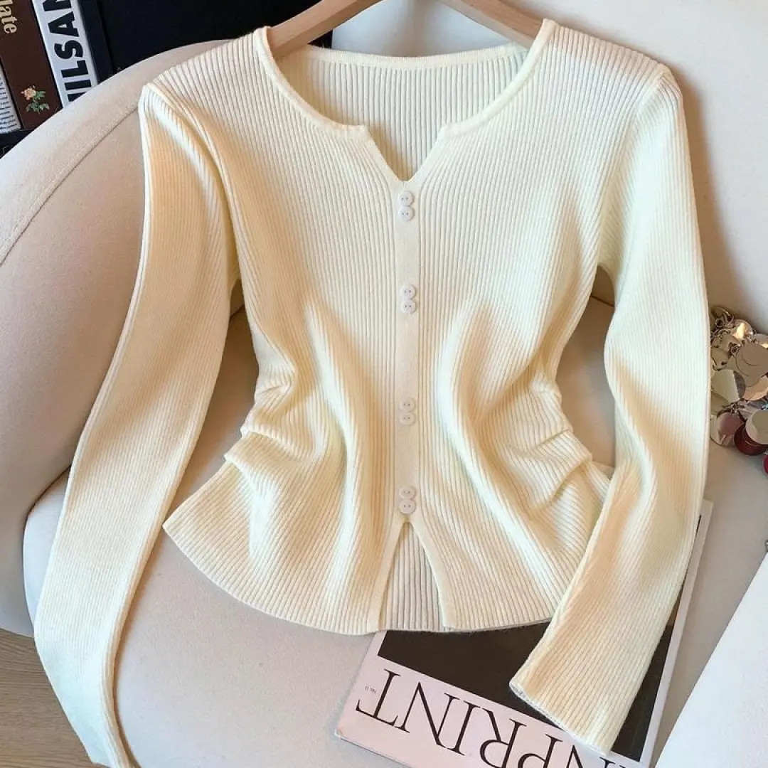 【法夏尔严选】2025秋冬季新款显瘦设计收腰长袖针织打底衫上衣时尚