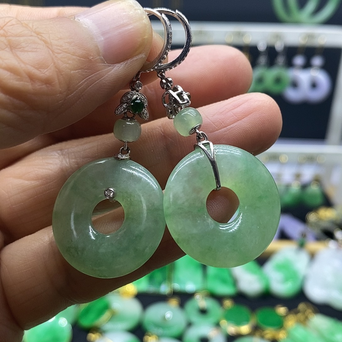 翡翠18K金镶嵌耳饰耳饰