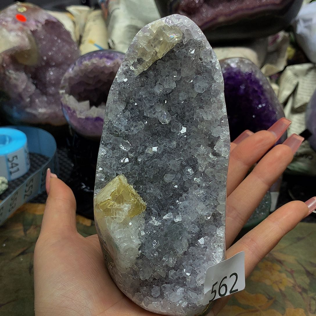 紫晶大型摆件（非配饰）未镶嵌