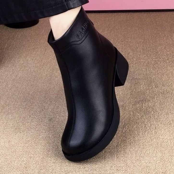 女秋冬圆头短靴厚底靴子软皮粗跟加绒保暖妈妈鞋马丁靴百搭洋气