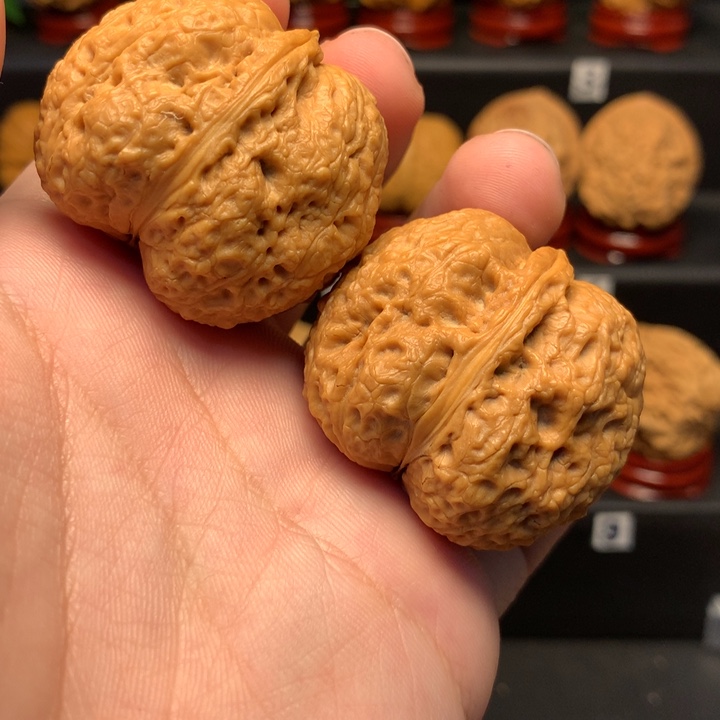 文玩核桃把件元宝蟾40尺寸