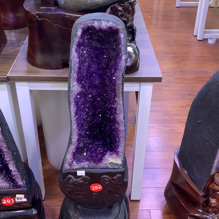 紫晶大型摆件（非配饰）未镶嵌晶