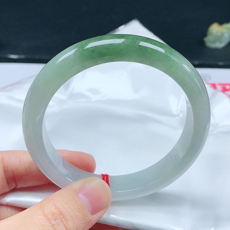 【闪购商品】翡翠手镯未镶嵌天然翡翠手镯