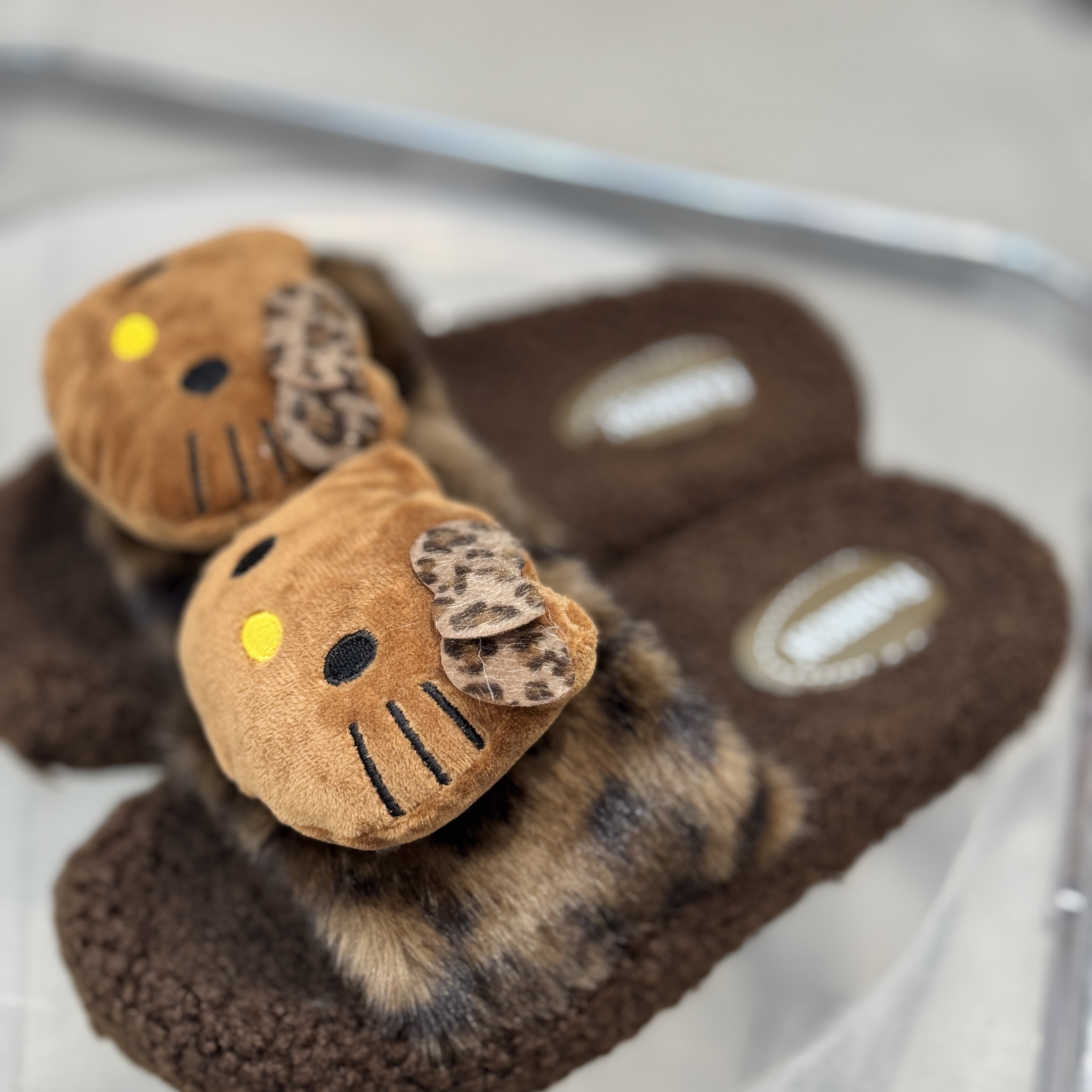 时尚e足秋冬新款毛毛拖鞋hello Kitty