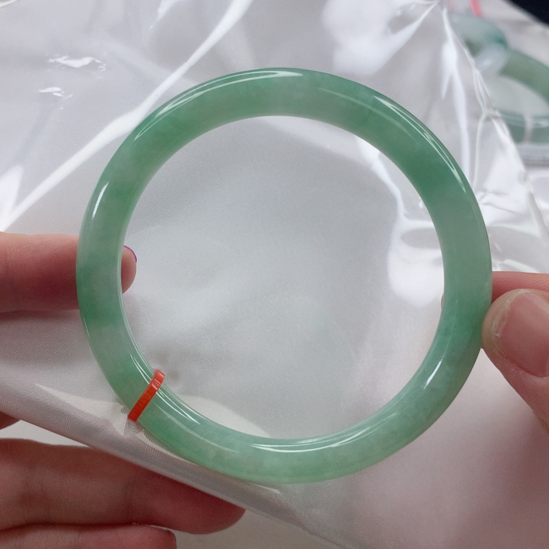 翡翠未镶嵌手镯圈口59.3